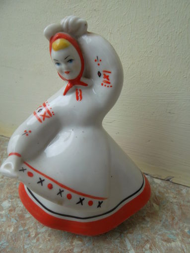 Плясунья