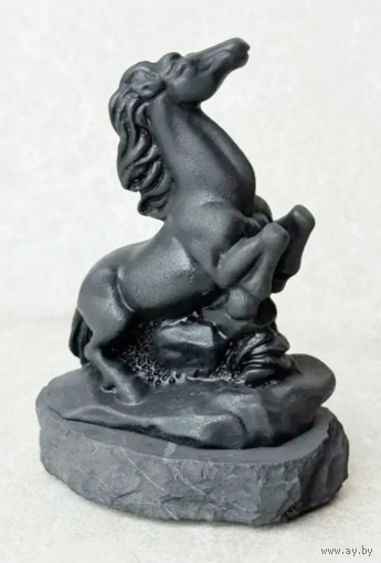 Статуэтка Конь Карельский шунгит