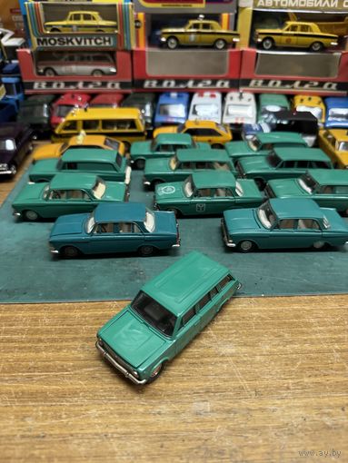 ВАЗ-2102 номерная А11, цвет кипарис. 11 февраля в среду намечаем вечер в зеленых тонах и оттенках. Ставим будильник на 22-00 и пополняем коллекцию саратовских моделей!