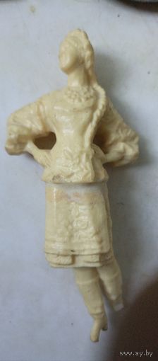 Статуэтка СССР ФХИ 1950г.Национальности СССР. Украинка.