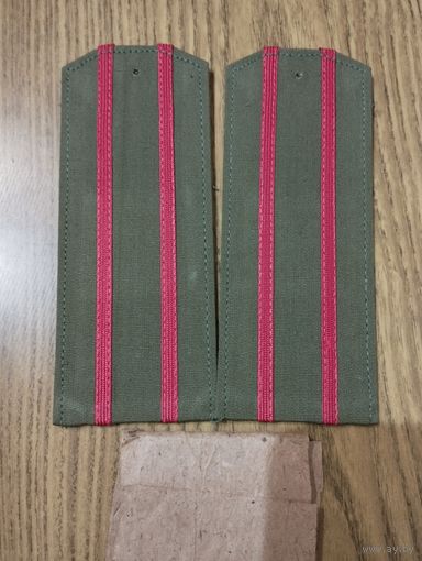 Погоны СОС ВС СССР, на рубашку, просветы красные,образца 1957 года.