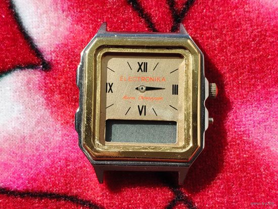 Наручные часы-хронограф Электроника 59Б, на запчасти или под восстановление. Торг.