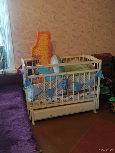Детская кроватка