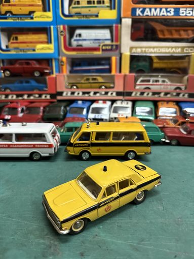 Волга ГАЗ-24 ГАИ милиция, номерная А26, мигалка - капля, салон капрон, смещенный шов покрышек, Тантал, Агат, Саратов с рубля.