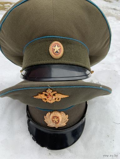 Уже довольно редкая -ВЕРХНЯЯ ! фуражка ВКС РФ с козырьком  ещё советского типа! Отсюда и цена! р 56.