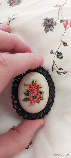 Брошь ретро