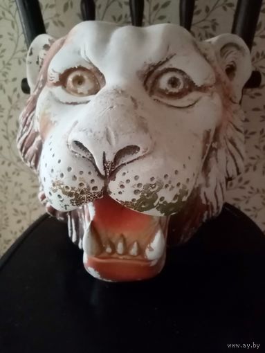 Голова льва большая гипсовая СССР горельеф