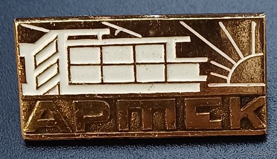 Значок артек
