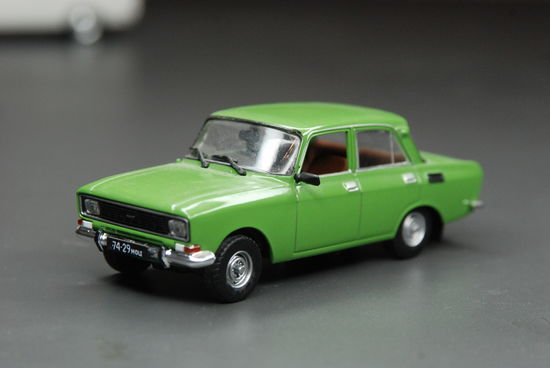 Модель автомобиля Москвич-2140 1:43 (Автолегенды СССР)