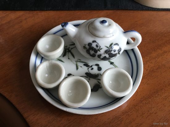 Игрушечный набор фарфоровой посуды