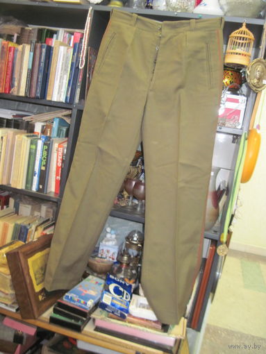 Брюки офицерские повседневные общевойсковые ВС СССР на 46/4 размер.