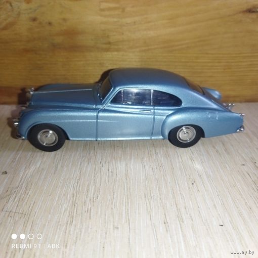 Bentley "R"Type Continental.1955.DINKY.1/43.