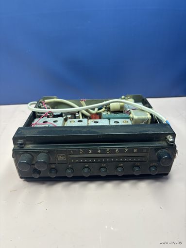 Магнитола автомобильный радиоприемник Урал-Авто-2