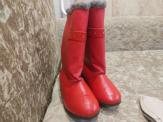 Новые зимние сапожки из кожи р.34-35 (стелька 22)