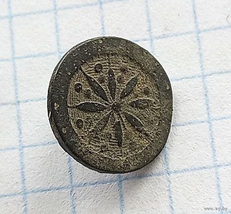 Старинная пуговица дробница с рубля