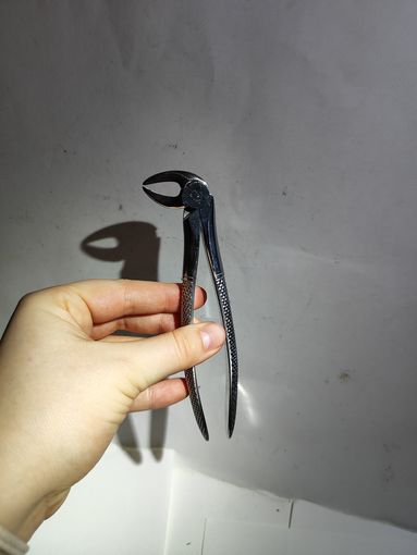 Щипцы с боковым захватом.