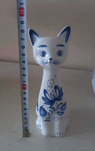 Статуэтка кот