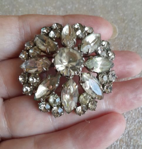 Винтажная брошь