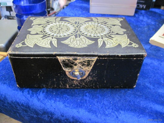 Шкатулка кожаная 6,5х20х13,5 см.