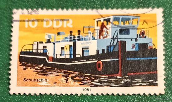 ГДР 1981. Речной судоходство. Судно-толкач