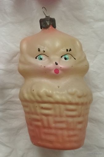 Ёлочная игрушка кот в корзинке