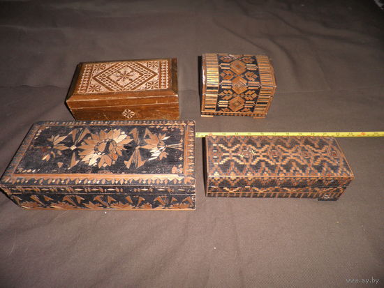 Шкатулки разные 4 шт.времён СССР.С рубля.