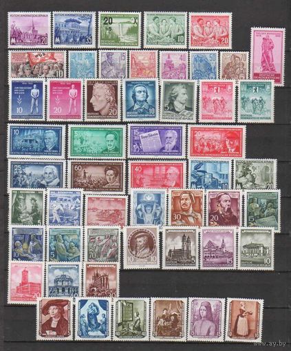 ГДР.По маркам ПОЛНЫЙ (без БЛОКОВ!) ЧИСТЫЙ  ГОДОВОЙ НАБОР (1955) БЕЗ НАКЛЕЕК и следов от них,с родным клеем !Даже без блоков,оценочная стоимость по Михелю больше 100 евро!