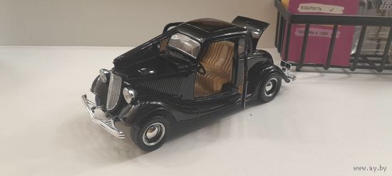 Модель 1:24 Motormax 1934 Ford Coupe