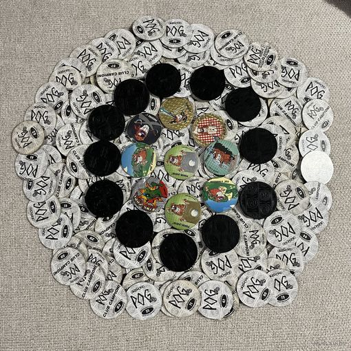 Фишки, сотки, биты POG из 90-х