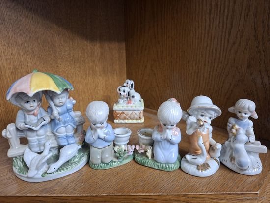 Статуэтки дети,фарфор .Цена указанна за 1 экземпляр