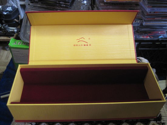 Коробка сувенирная китайская на магнитной пристёжке 33,5х12,5хх7 см.