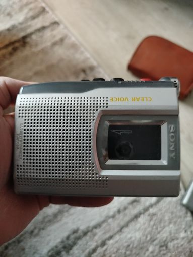 Плеер сони,тет батареек,с рубля