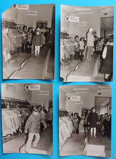 Фото "Дефиле на подиуме. Дети, БССР", 1970-е гг., 4 шт.