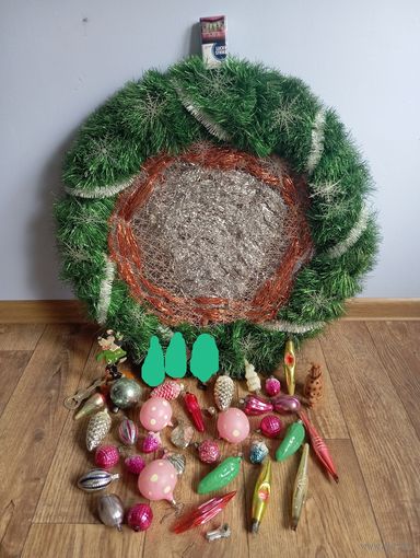 С 1 руб ЁЛОЧНЫЕ ИГРУШКИ 1960-70 ые и ВЕНОК со снежинками и мишурой + Подарок Барелеф ДЕТИ НА ДЕЛЬФИНАХ