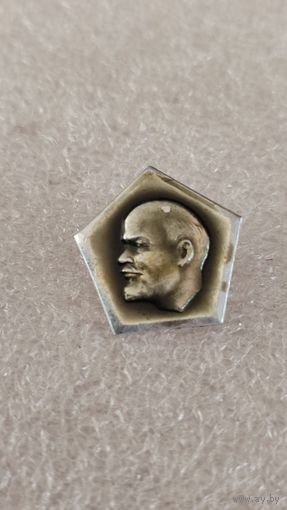 Значек знак Ленин,200 лотов с 1 рубля!!!
