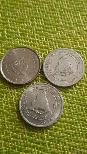 Никарагуа 10 сентаво 1974 г ( ФАО , с надписью внизу )