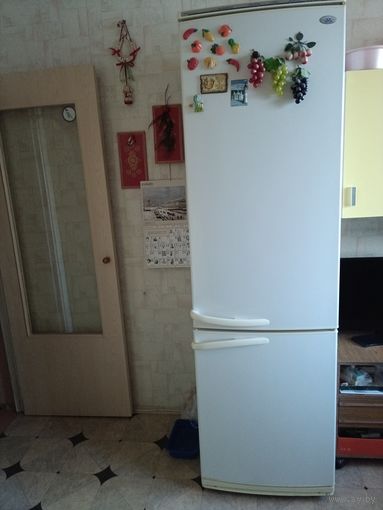 Холодильник Атлант двухкамерный рабочий