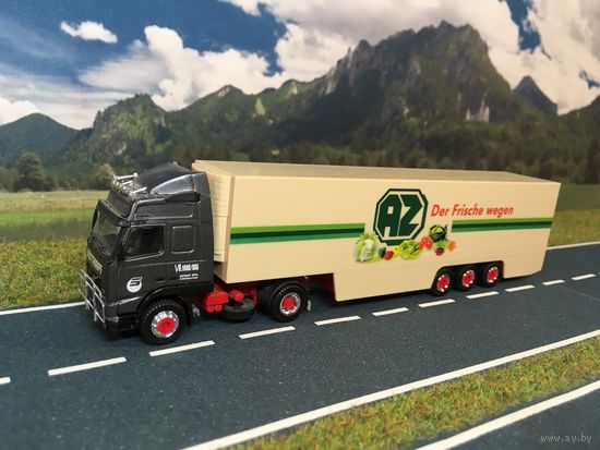 Модель грузового автомобиля Volvo FH12 (2). Масштаб НО-1:87.