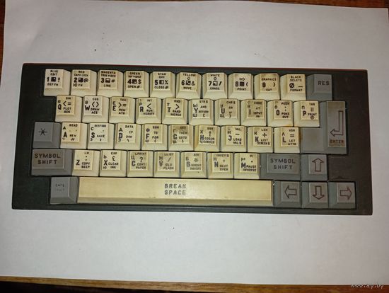 Клавиши для клавиатуры винтажного компьютера " Ротон - 9003 " . 1992 года .