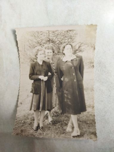 Фотография. История СССР в лицах. Подруги. 1950-е.