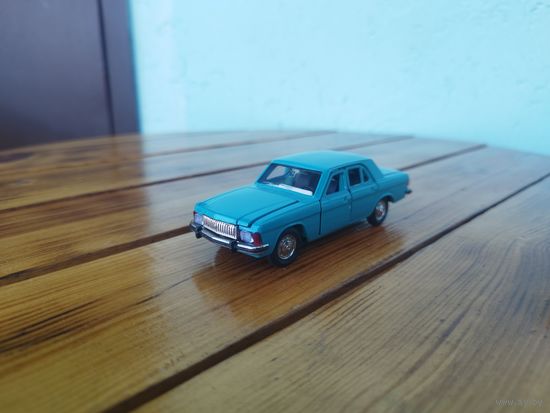 Волга 3102 ,цвет бирюзовый ,СССР ,на комментарии не отвечаю ,старт 100 руб