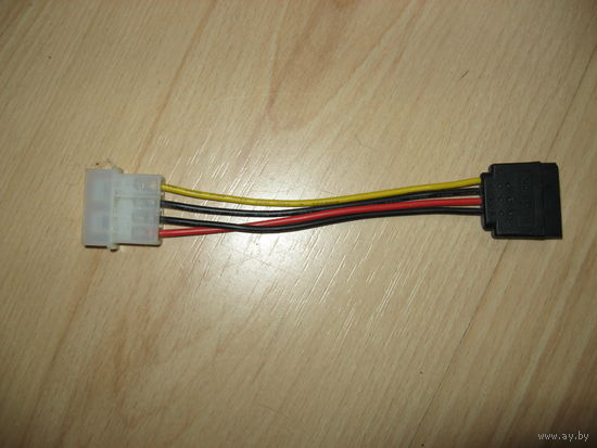 Кабель питания MOLEX female - Power SATA