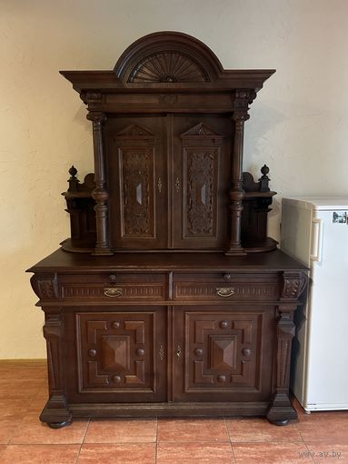 Антикварный буфет - полная реставрация