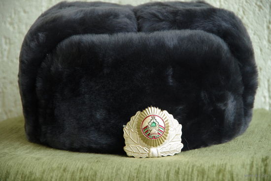 Шапка ушанка  Р. 60  РБ   ( в использовании не была )