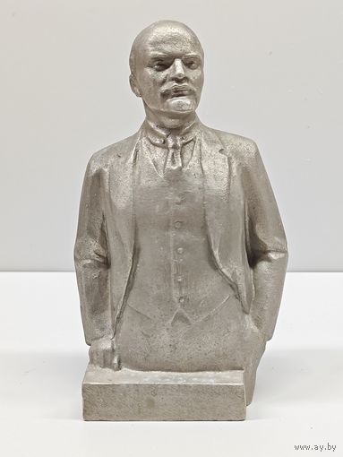 Бюст В.И. Ленина