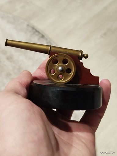 Пушка для стрельбы пистонами,ссср,латунь,карболит,с рубля