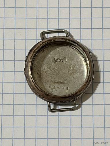 Серебряный корпус от часов. 800 ка. Внутренний диаметр 2.6 см. Состояние на фото.