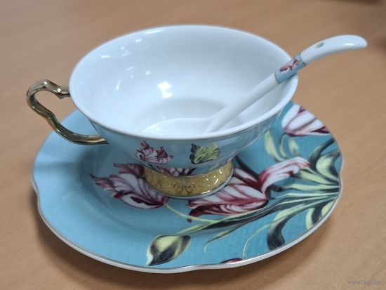 Кофейная тройка. Фарфор, золочение. Европа. Клеймо