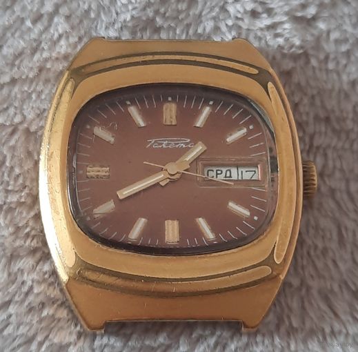 Часы РАКЕТА позолота. Полностью рабочие.