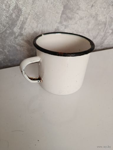 Эмалированная кружка СССР